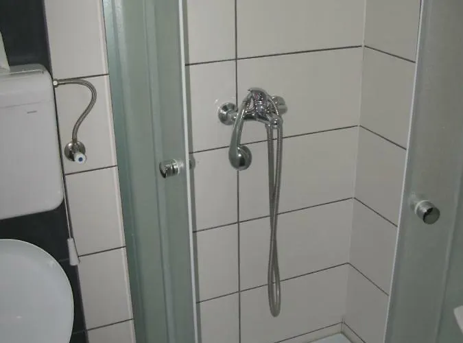 6 Topola Ośrodek wypoczynkowy